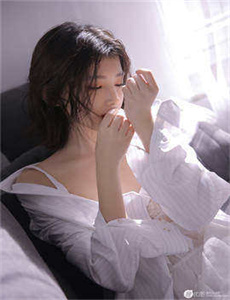 鲍鱼18p-和少妇邻居厨房做爰3